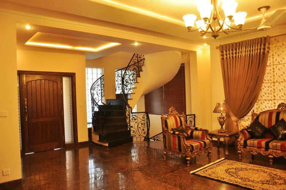Reina Boutique Hotel - G9 Islamabad Eksteriør bilde